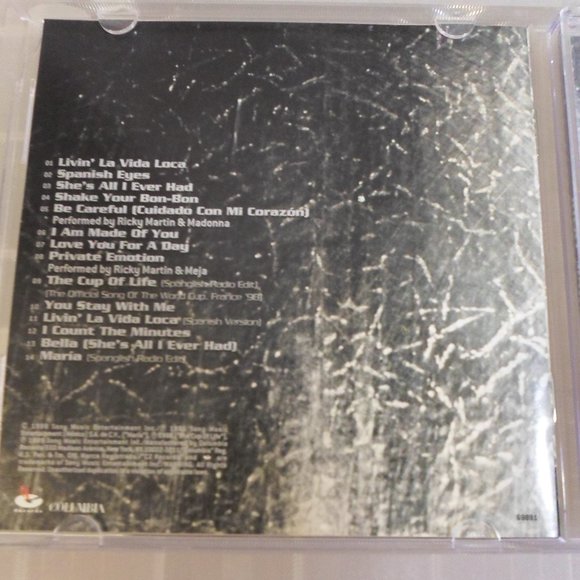 Ricky Martin CD - Featuring Living La Vida Loca - Picture 2 of 5